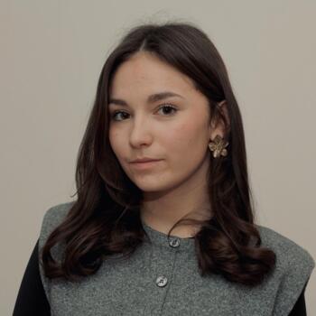 Babysitter in Lyon: Anouk