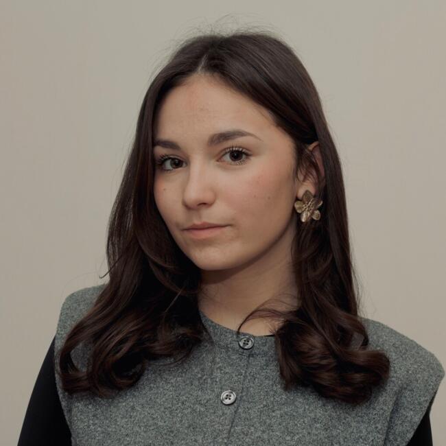 Babysitter in Lyon: Anouk