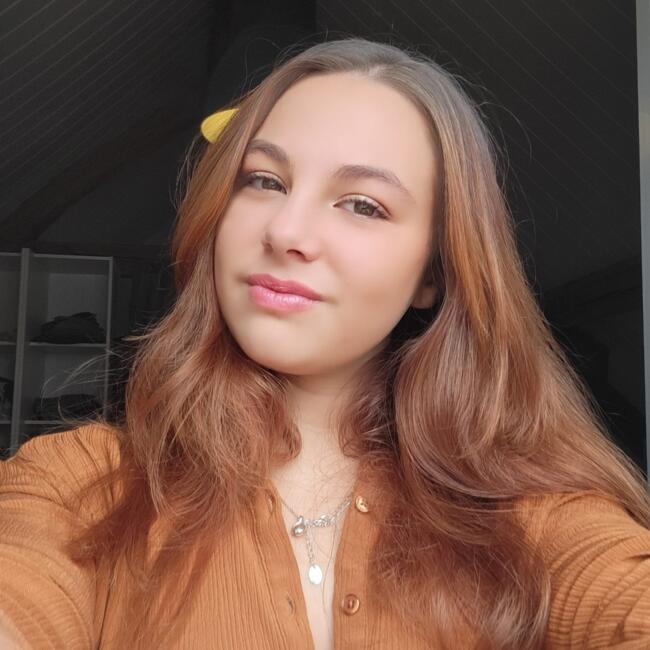 Babysitter in Lieusaint: Emma