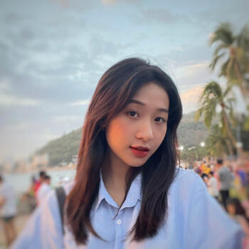 Babysitter in Jönköping: Nhi