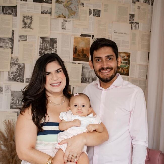 Emprego de babá em Marília: Thaís