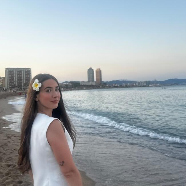 Babysitter in Anderlecht: Talia