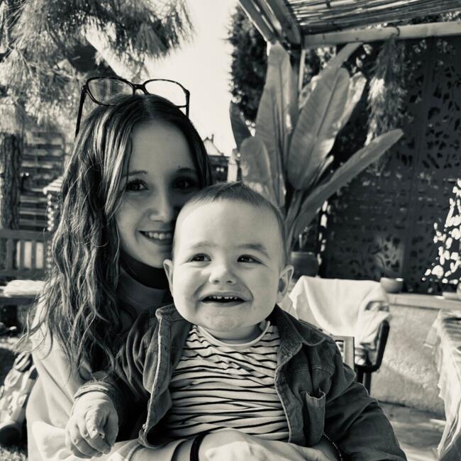 Babysitter in Hautefontaine: Justine