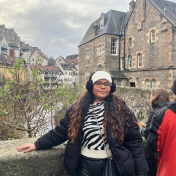 Babysitter em Porto: Sarah