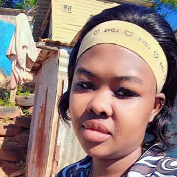 Babysitter Benoni: Nomzamo