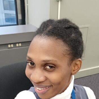Baby-sitter in Toronto: Lunyolo