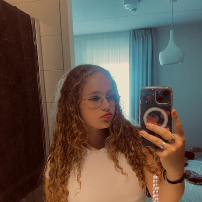 Babysitter in Tiel: Indira