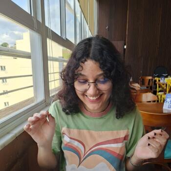 Babysitter in Juiz de Fora: Iris