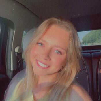 Babysitter in Tatinghem: Justine