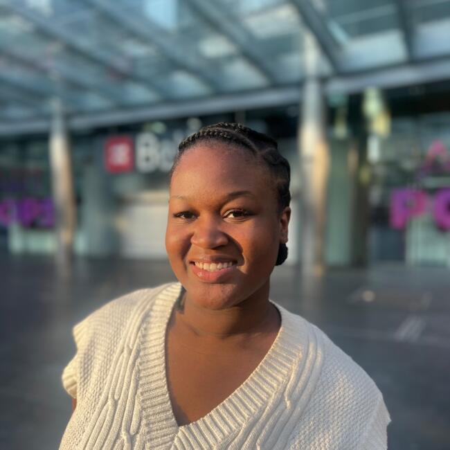 Babysitter in Luik: Cynthia bienvenue la douce