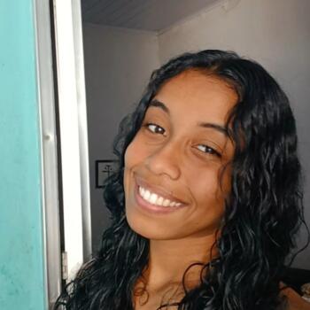 Babá em Maricá: Maria Luiza 