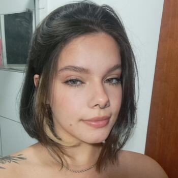 Babysitter in Poços de Caldas: Olivia
