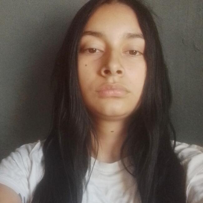 Babysitter in Moreno: Celene Maite