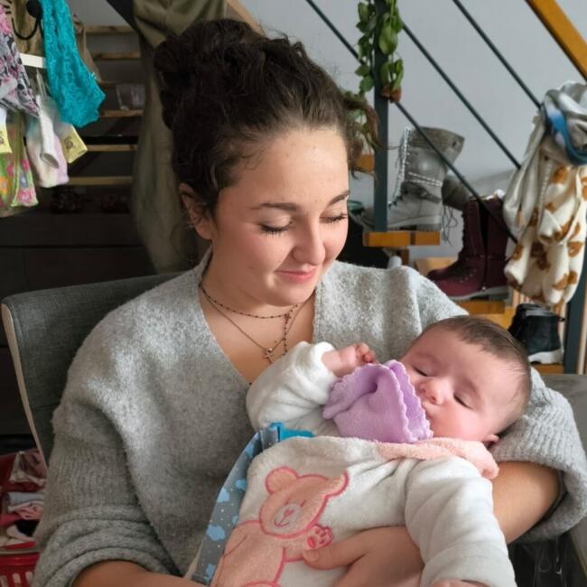 Babysitter in Pérouges: Émilie