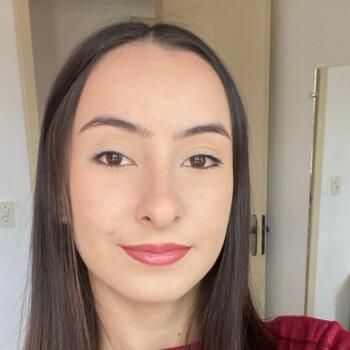 Babá em Chapecó: Monique