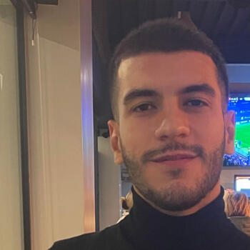 Babysitter em Cascais: Hichem