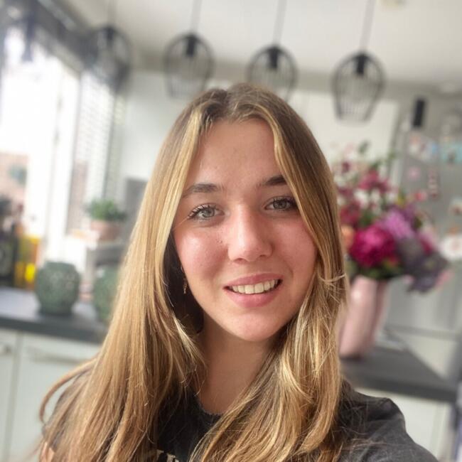 Babysitter in Landsmeer: Sienna