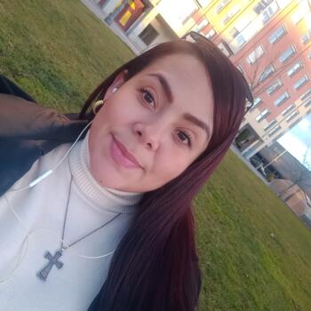 Babysitter in Bilbao: Camila