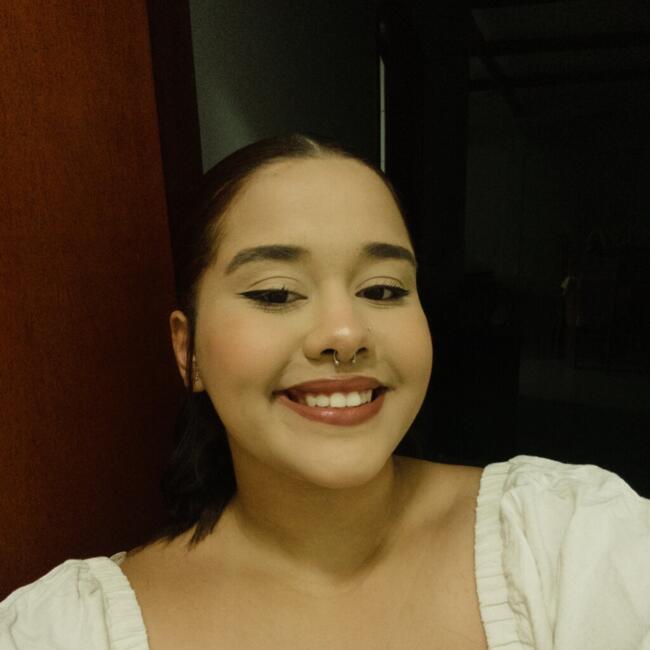 Babysitter in Anápolis: Anna beatriz