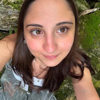 Babysitter a Piacenza: Elisabedi