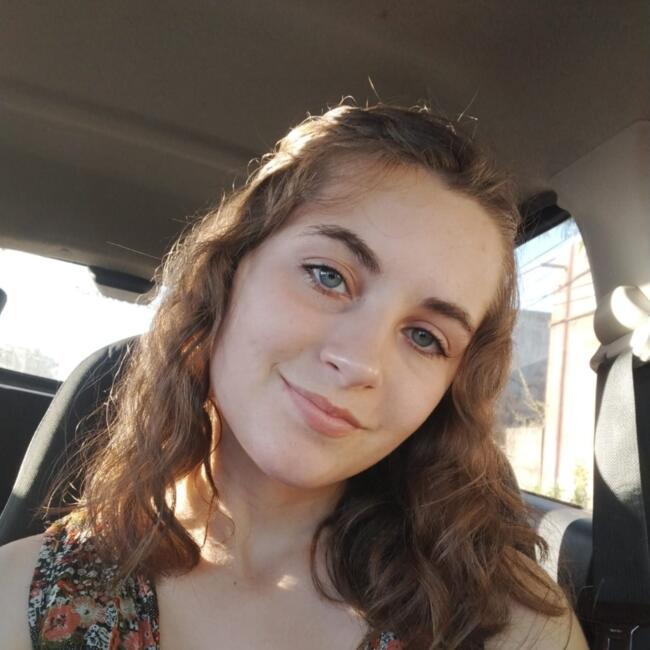 Babysitter in Pilar: Camila