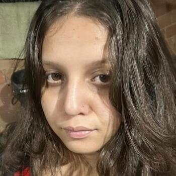 Babysitter Belford Roxo: Nicolle
