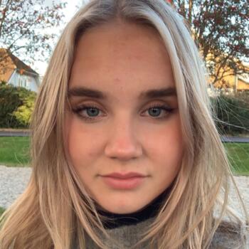 Barnevakt i Sandnes: Julie Christine