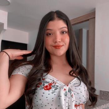 Babysitter in Armenia: Isabella