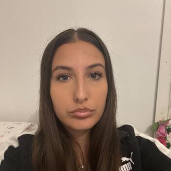 Baby-sitter à Meudon: Lavinia