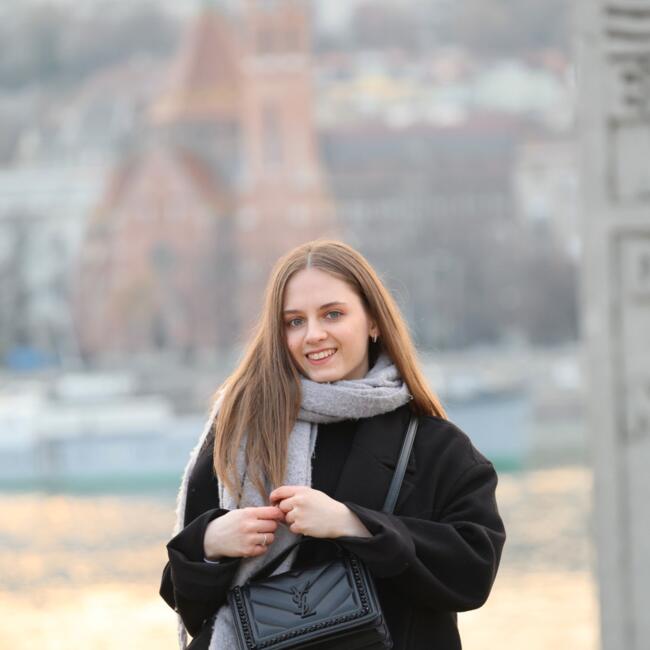 Babysitter in Budapest: Katalin