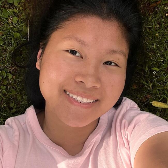 Babysitter in Whittier: Sofie