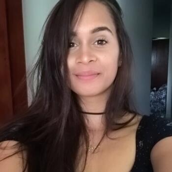 Babysitter Brasília: Danielle