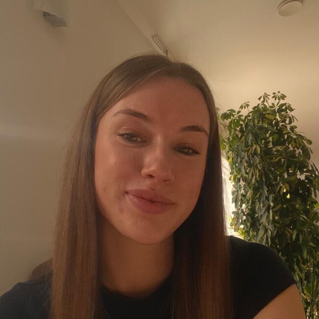 Babysitter in Sevnica: Iza