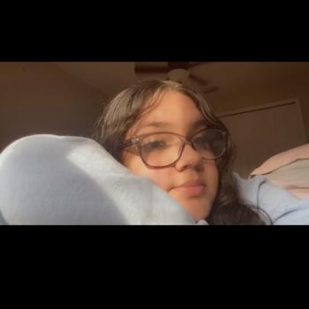 Babysitter in Valley: Victoria
