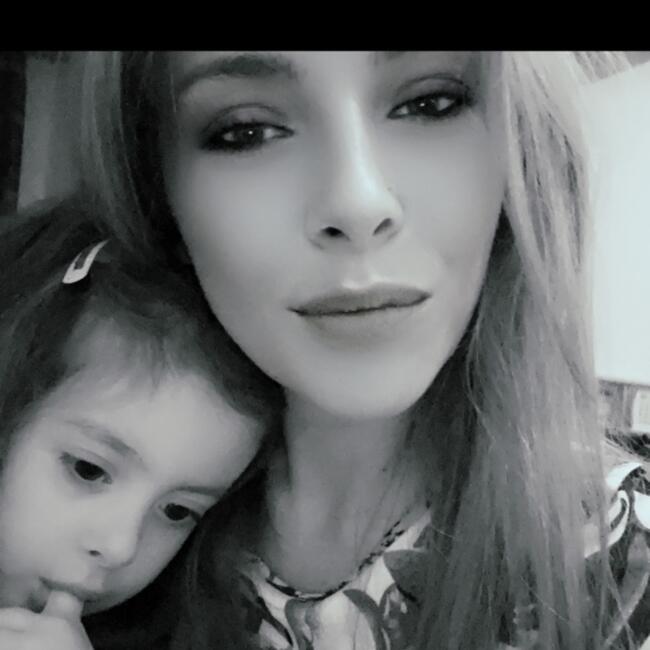Babysitjob in Saint-Ghislain: Lara