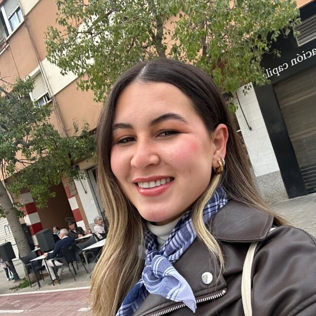Babysitter in Valencia: Alejandra