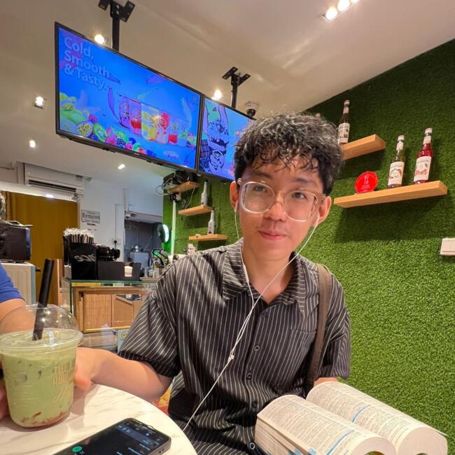 Babysitter in Singapore Island: Nicholas