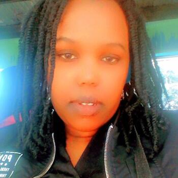 Babysitter Nairobi: Cynthia