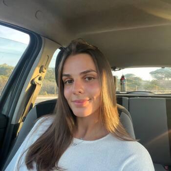 Babysitter em São Domingos de Rana: Marta