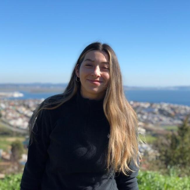 Babysitter in Penco: Julitza