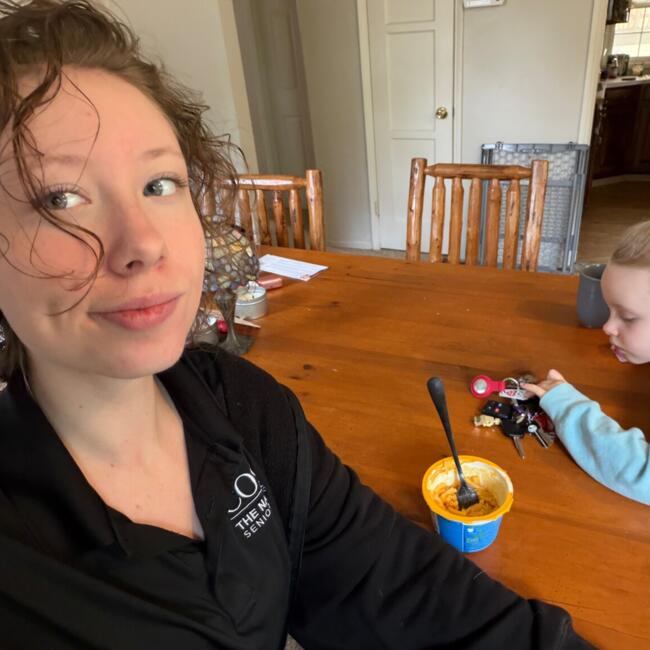 Babysitter in Lakewood (Washington): Shanna