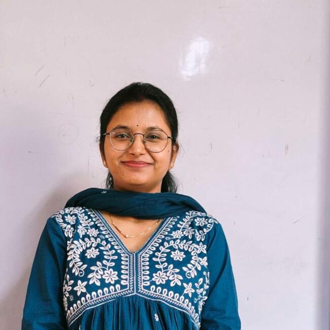 Babysitting job in Ghaziabad: Neha