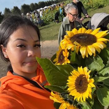 Babysitter in The Bronx: Ariana