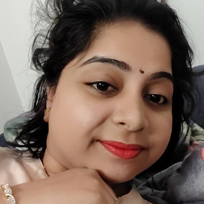 दिल्ली में बेबीसिटर: Jyotsna