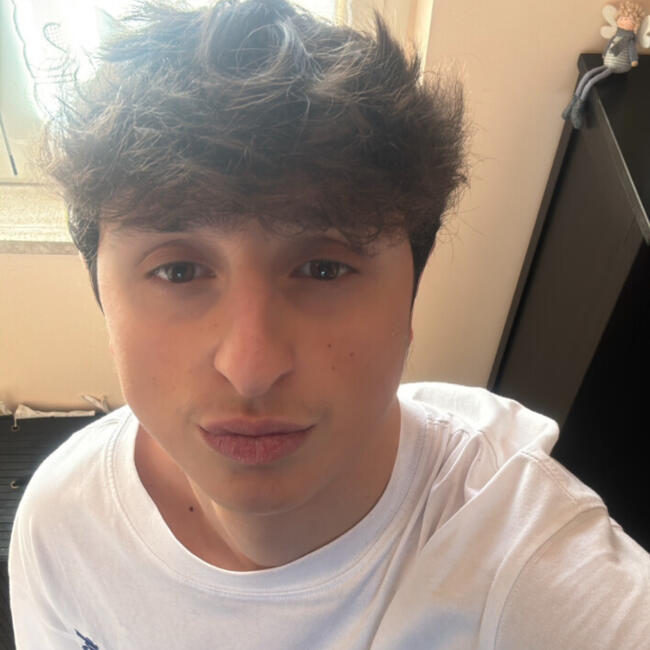 Babysitter a Napoli: ALESSANDRO