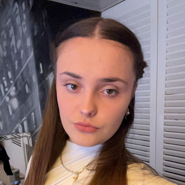 Babysitter in Lille: Chloee