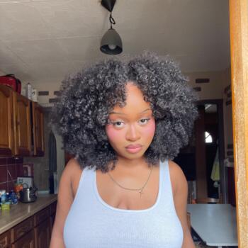 Babysitter in Melun: Meg