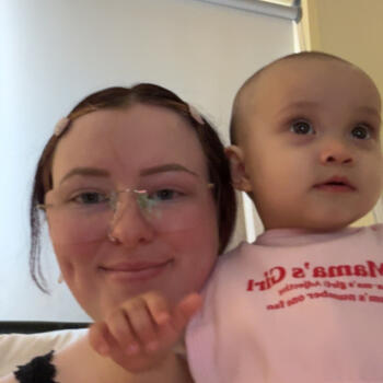 Babysitter in Gold Coast: Victoria