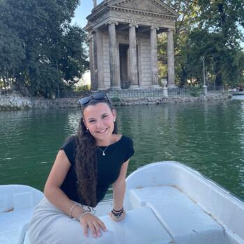 Nanny in Cieza: Lucía