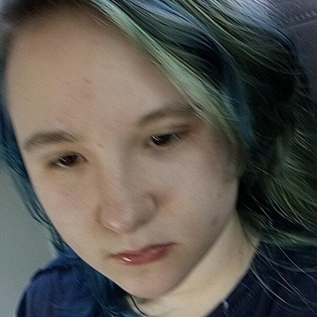 Babysitter in Fort Wayne: Amber